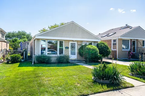 3537 George St, Franklin Park, IL 60131