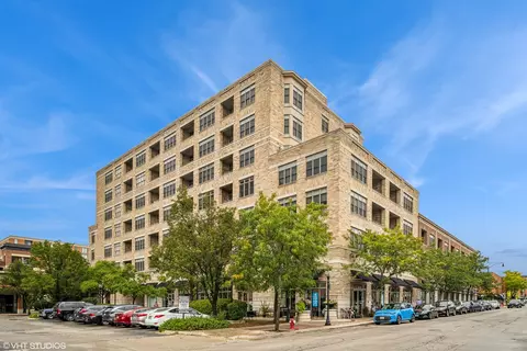 10 S Dunton Ave #403, Arlington Heights, IL 60005