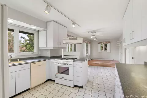 617 Channel Dr, Ingleside, IL 60041 photo 12