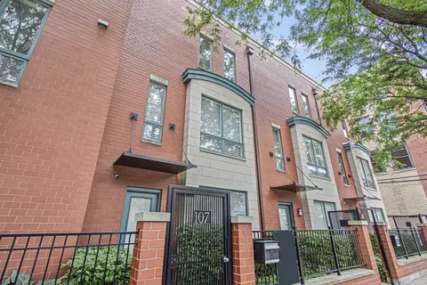 107 S Aberdeen St, Chicago, IL 60607