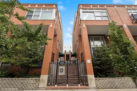 2843 N Lincoln Ave #109, Chicago, IL 60657