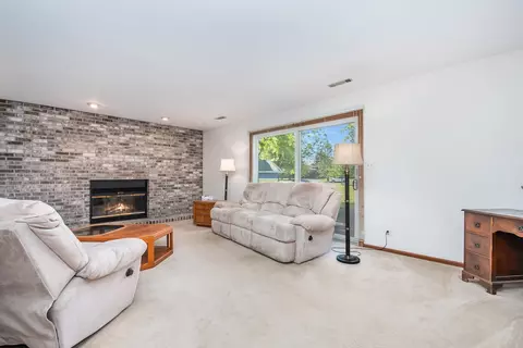 Living - 1237 Milne Dr, Lockport, IL 60441 photo 6 of 6