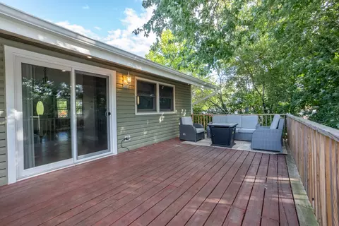 1400 Cooper Rd, Hoffman Estates, IL 60169 photo 9
