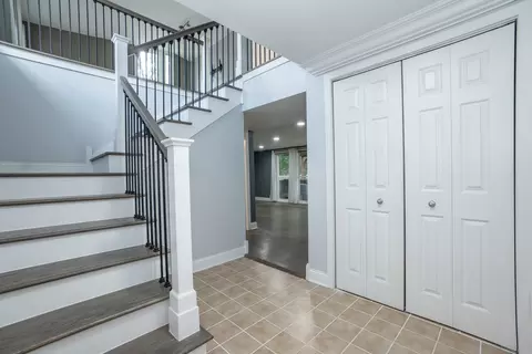 1400 Cooper Rd, Hoffman Estates, IL 60169 photo 3