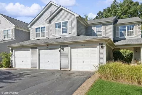 1315 Brookdale Dr, Carpentersville, IL 60110