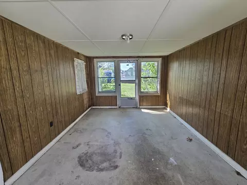 352 W Main St, Maroa, IL 61756 photo 9