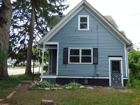 Exterior - 1 N Worth Ave, Elgin, IL 60123 photo 6 of 9