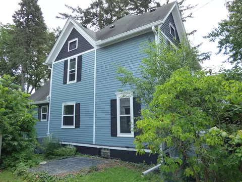 Exterior - 1 N Worth Ave, Elgin, IL 60123 photo 5 of 9