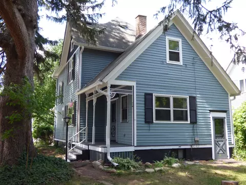 Exterior - 1 N Worth Ave, Elgin, IL 60123 photo 2 of 9