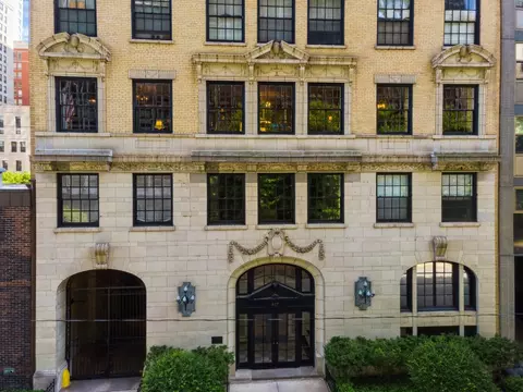Exterior - 257 E Delaware Pl #3, Chicago, IL 60611 photo 5 of 5