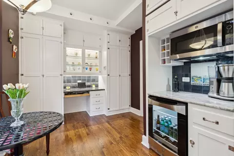 Kitchen - 257 E Delaware Pl #3, Chicago, IL 60611 photo 4 of 4