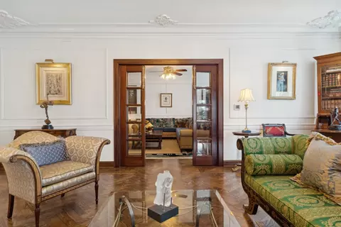 Living - 257 E Delaware Pl #3, Chicago, IL 60611 photo 6 of 8