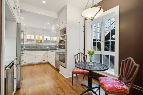 Kitchen - 257 E Delaware Pl #3, Chicago, IL 60611 photo 1 of 4