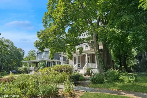 1108 Hinman Ave, Evanston, IL 60202