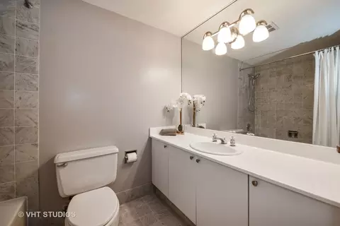 Bath - 40 E Delaware Pl #1503, Chicago, IL 60611 photo 2 of 2