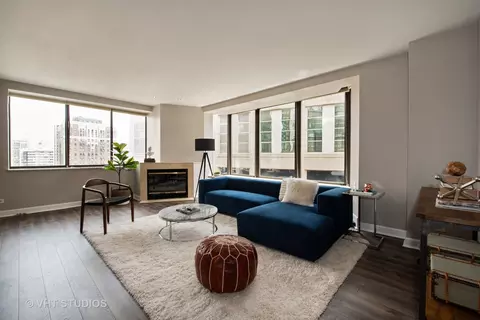 Living - 40 E Delaware Pl #1503, Chicago, IL 60611 photo 2 of 3