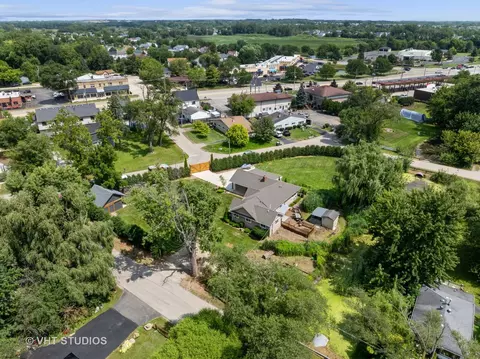 View/Area - 119 Valley View Dr, Mchenry, IL 60050 photo 2 of 5
