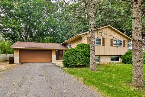 1650 Ben Franklin Rd, Rockford, IL 61108