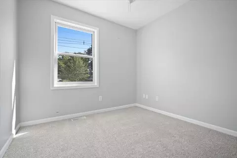 Bedroom - 810 E Lincoln St, Bloomington, IL 61701 photo 2 of 3