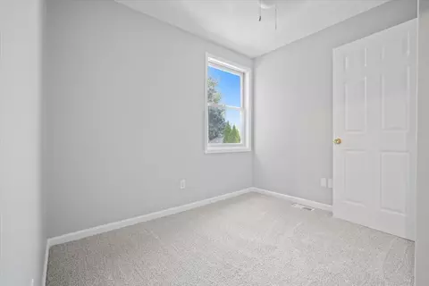 Bedroom - 810 E Lincoln St, Bloomington, IL 61701 photo 3 of 3