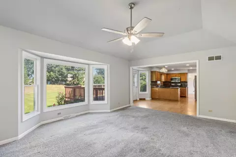 Living - 2832 Mapleside Ct, Aurora, IL 60502 photo 2 of 5