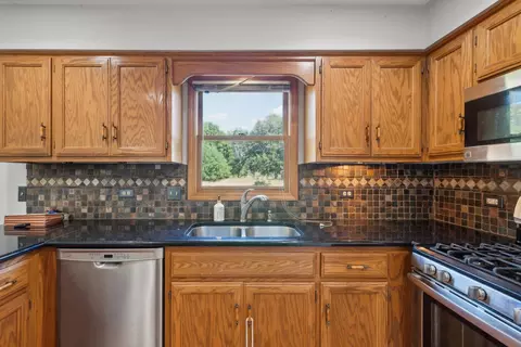 Kitchen - 2832 Mapleside Ct, Aurora, IL 60502 photo 2 of 2