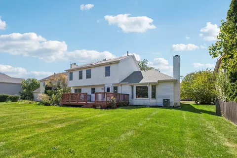 Exterior - 2832 Mapleside Ct, Aurora, IL 60502 photo 4 of 6