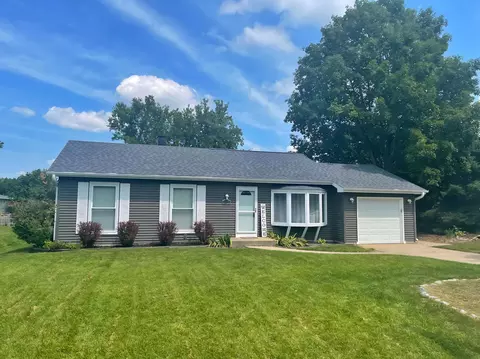 2412 W Fairview Ln, Mchenry, IL 60051