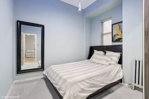 Bedroom - 59 E Cedar St #1A-1B, Chicago, IL 60611 photo 2 of 2