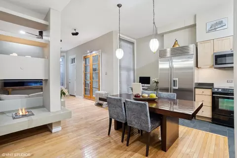 Dining - 59 E Cedar St #1A-1B, Chicago, IL 60611 photo 2 of 2