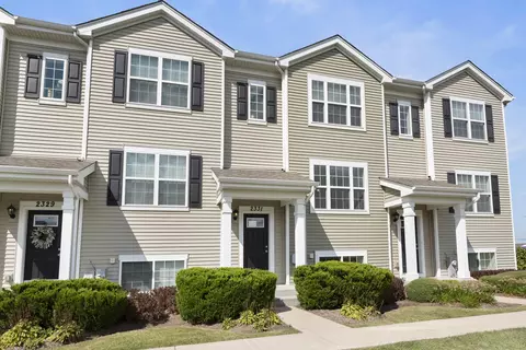 2331 Upland Rd, Pingree Grove, IL 60140