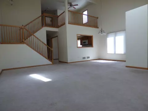 Living - 331 N Weston Ave #331, Elgin, IL 60123 photo 1 of 3