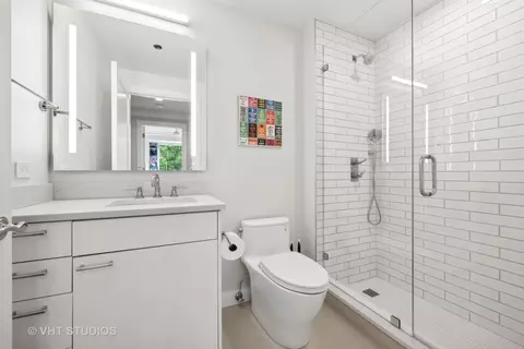 Bath - 270 E Pearson St #403, Chicago, IL 60611 photo 4 of 4