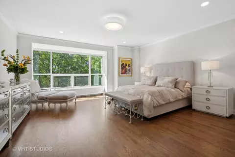 Bedroom - 270 E Pearson St #403, Chicago, IL 60611 photo 1 of 3