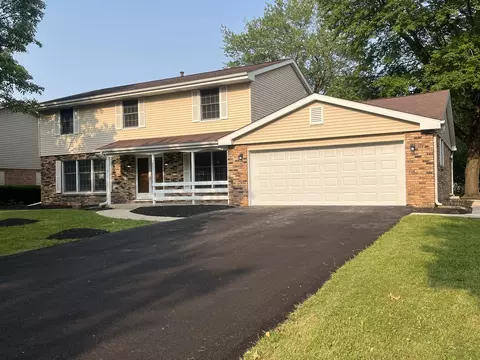 407 Meadow Wood Dr, Joliet, IL 60431