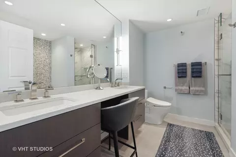25 E Superior St #1902, Chicago, IL 60611 photo 18