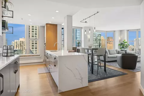 25 E Superior St #1902, Chicago, IL 60611 photo 3