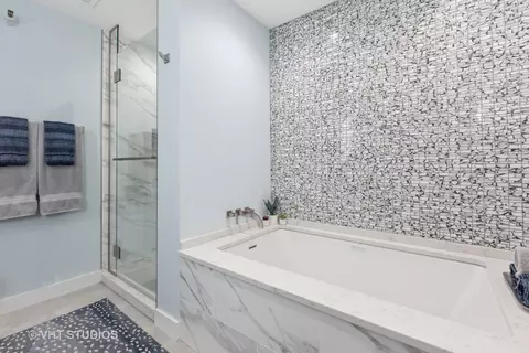 25 E Superior St #1902, Chicago, IL 60611 photo 19