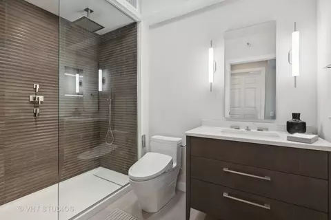 25 E Superior St #1902, Chicago, IL 60611 photo 15