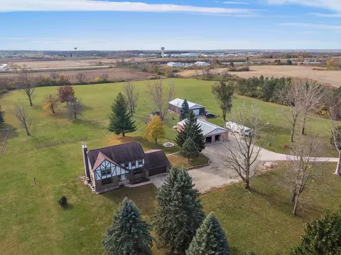 45 W169 Dietrich Rd, Hampshire, IL 60140
