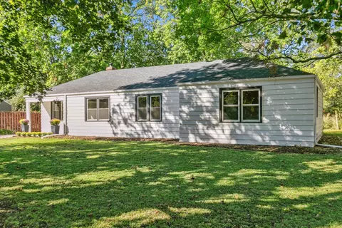3 S516 Curtis Ave, Warrenville, IL 60555