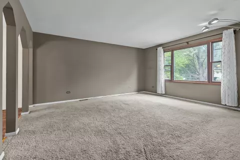 Living - 2809 Kama Ave, Mchenry, IL 60050 photo 2 of 3