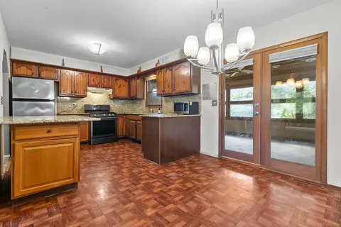 Kitchen - 2809 Kama Ave, Mchenry, IL 60050 photo 2 of 2