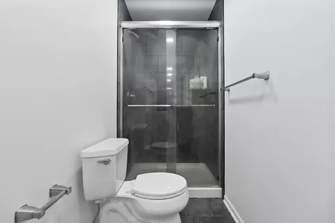 Bath - 2809 Kama Ave, Mchenry, IL 60050 photo 3 of 3