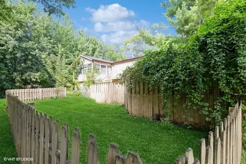 Exterior - 2809 Kama Ave, Mchenry, IL 60050 photo 6 of 7