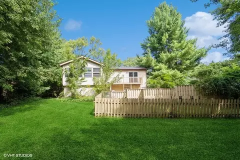 Exterior - 2809 Kama Ave, Mchenry, IL 60050 photo 3 of 7