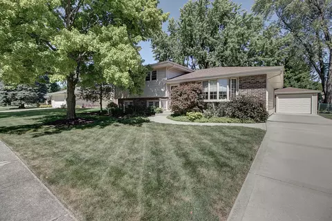 2215 Avalon Ave, Joliet, IL 60435