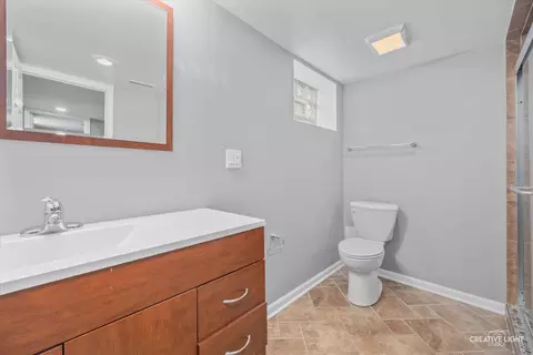 570 Simms St, Aurora, IL 60505 photo 24