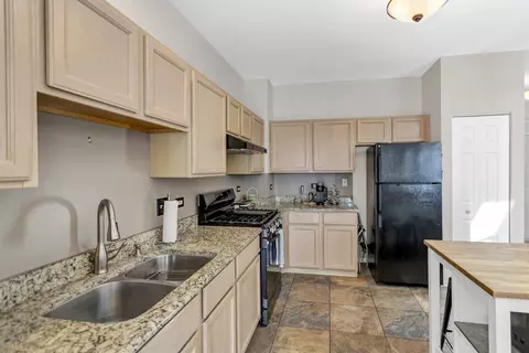 726 Timothy Ct, East Dundee, IL 60118 photo 11