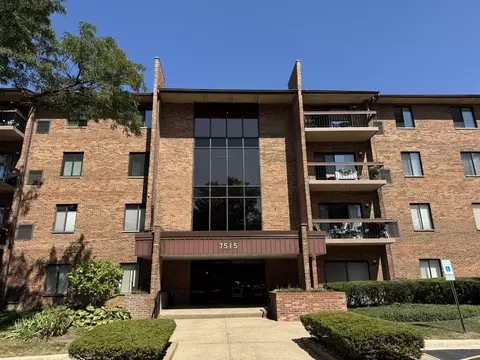 7515 Nantucket Dr #205, Darien, IL 60561